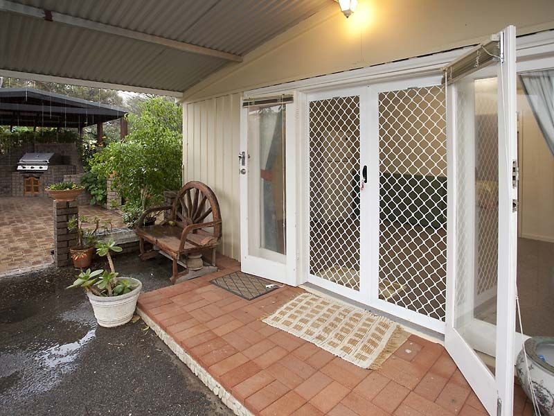 9 Berry Drive, Maida Vale WA 6057