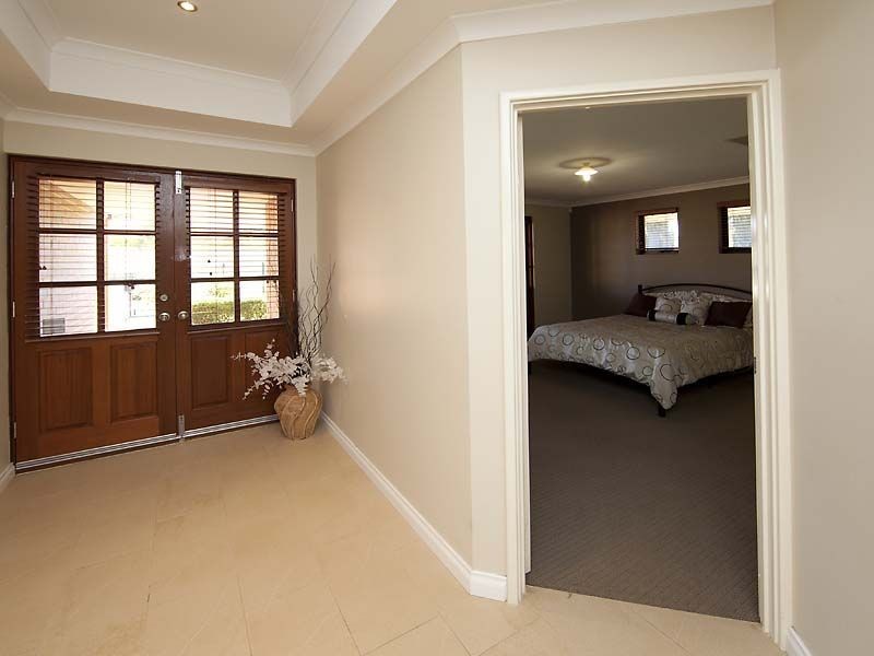 56 Hawkevale Road, High Wycombe WA 6057