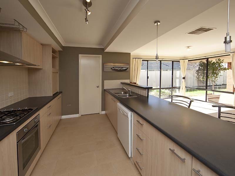 56 Hawkevale Road, High Wycombe WA 6057