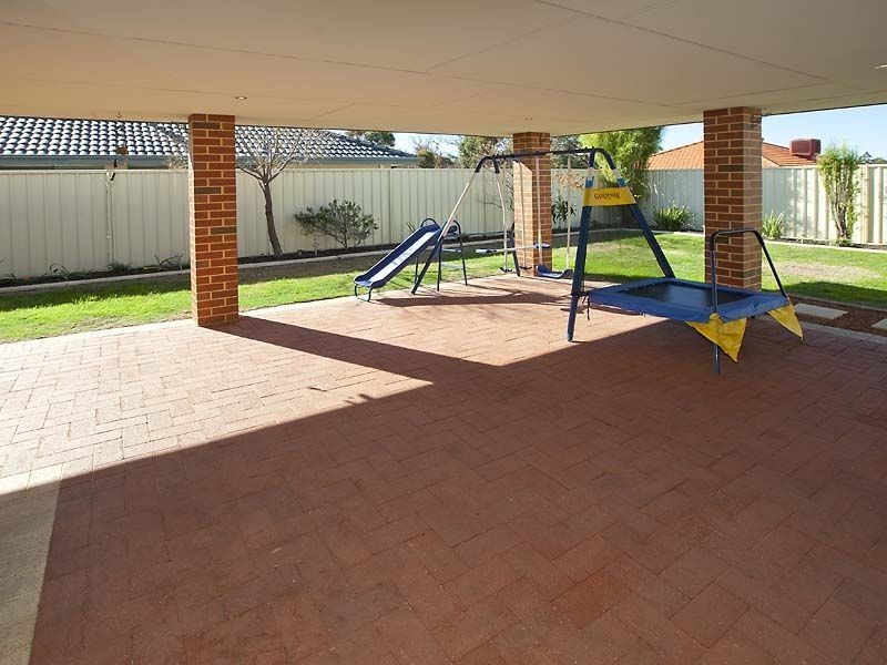 56 Hawkevale Road, High Wycombe WA 6057