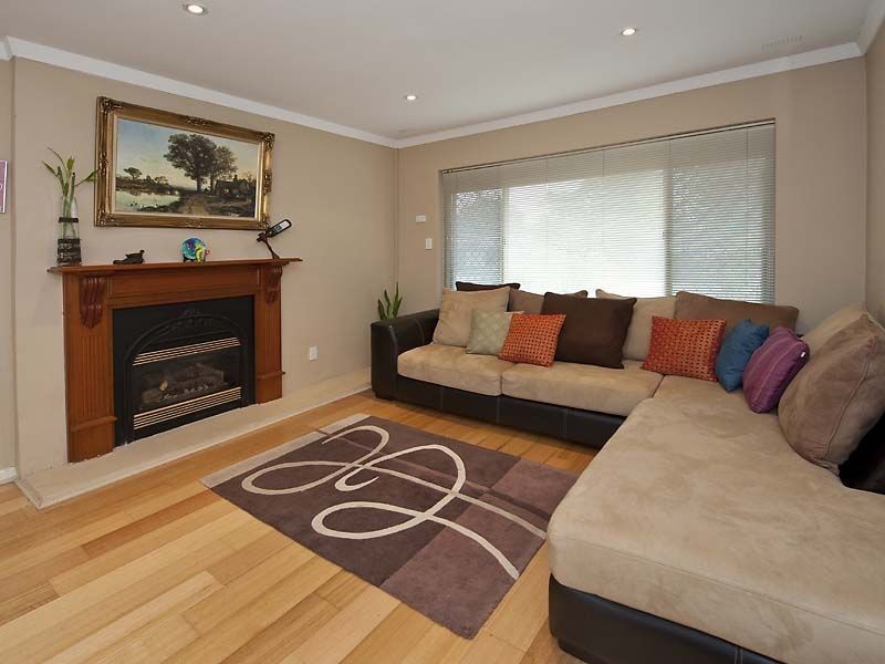 22 Acacia Road, Maida Vale WA 6057