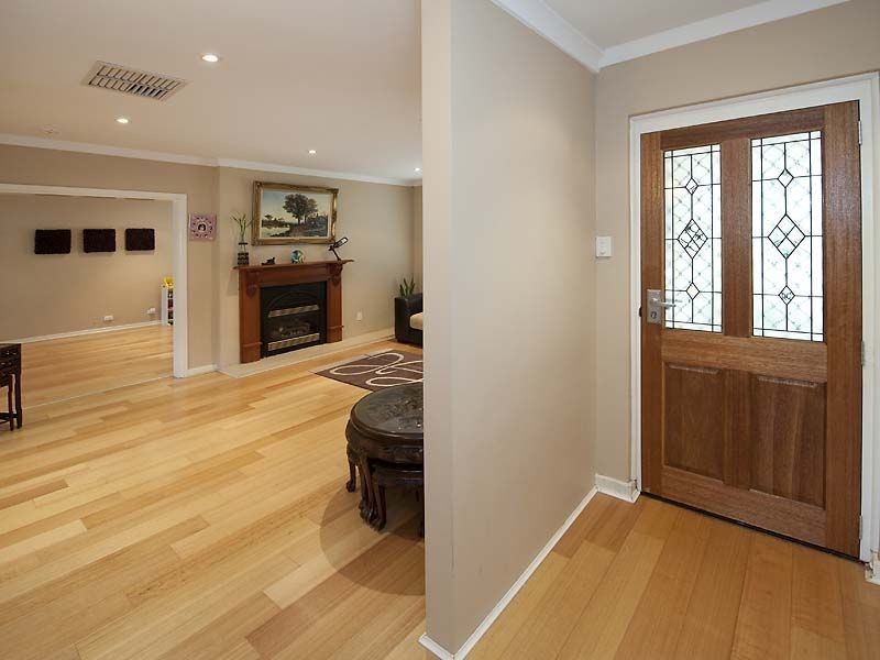 22 Acacia Road, Maida Vale WA 6057