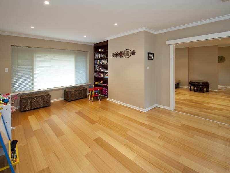 22 Acacia Road, Maida Vale WA 6057