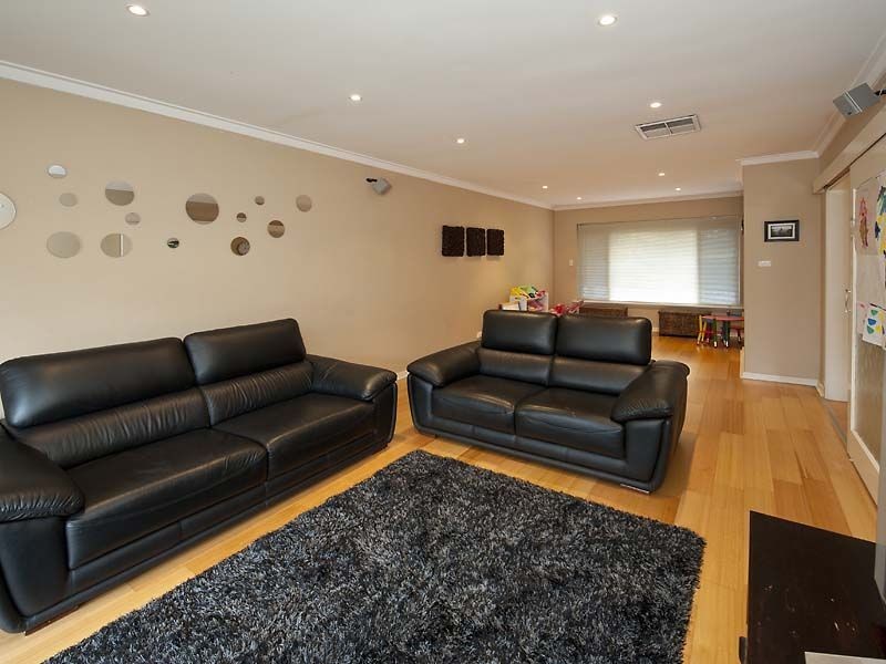 22 Acacia Road, Maida Vale WA 6057