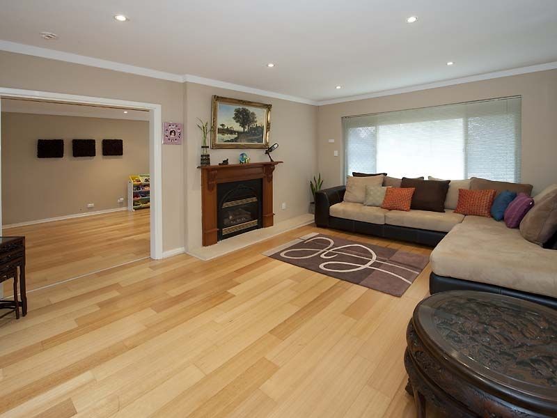 22 Acacia Road, Maida Vale WA 6057