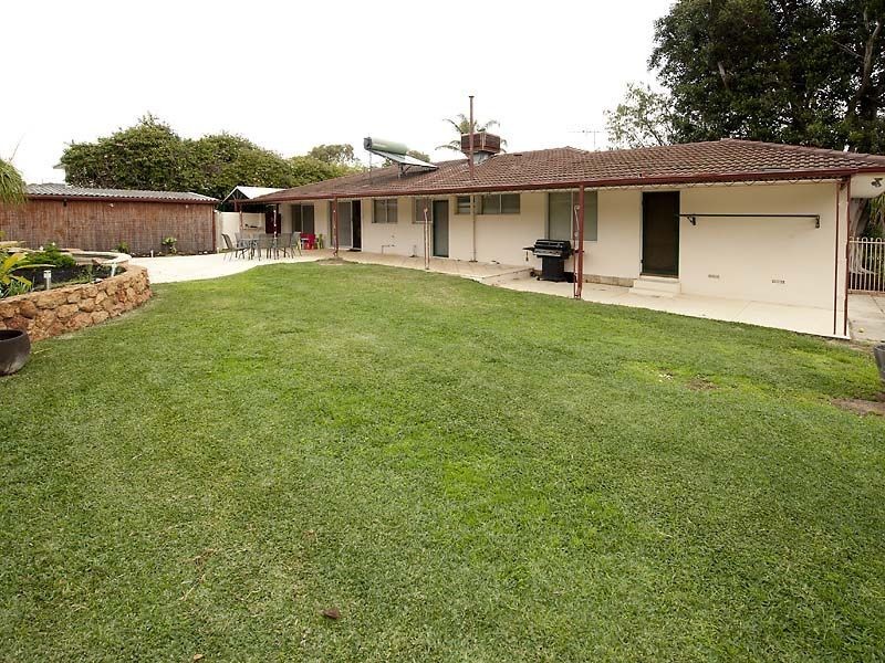 22 Acacia Road, Maida Vale WA 6057