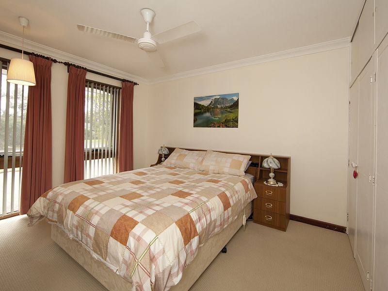 10 Worralda Street, Maida Vale WA 6057