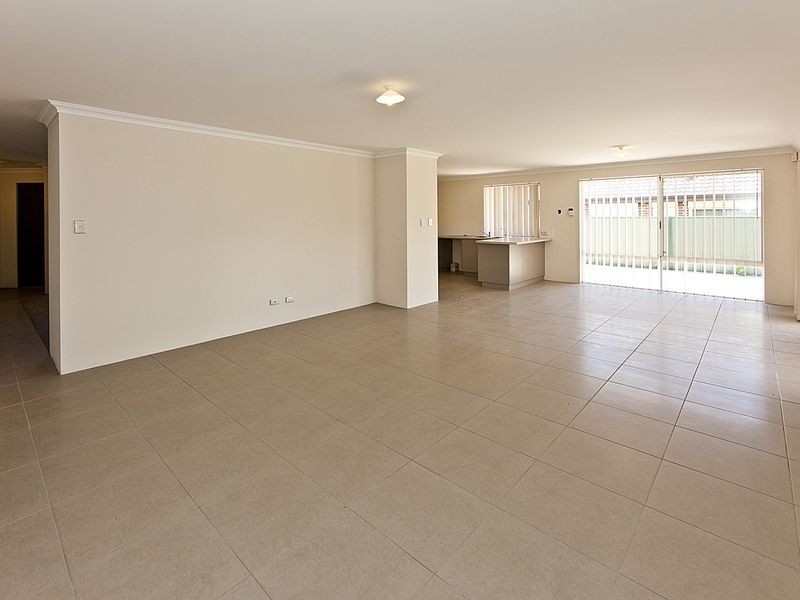 1/268 Adelaide Street, High Wycombe WA 6057