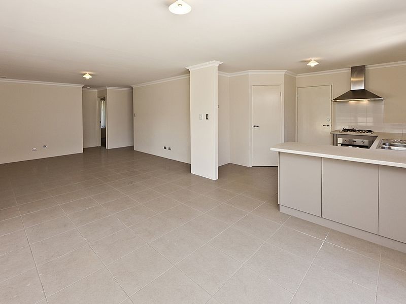 1/268 Adelaide Street, High Wycombe WA 6057