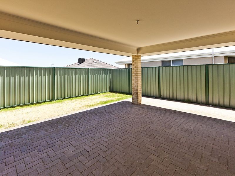 1/268 Adelaide Street, High Wycombe WA 6057