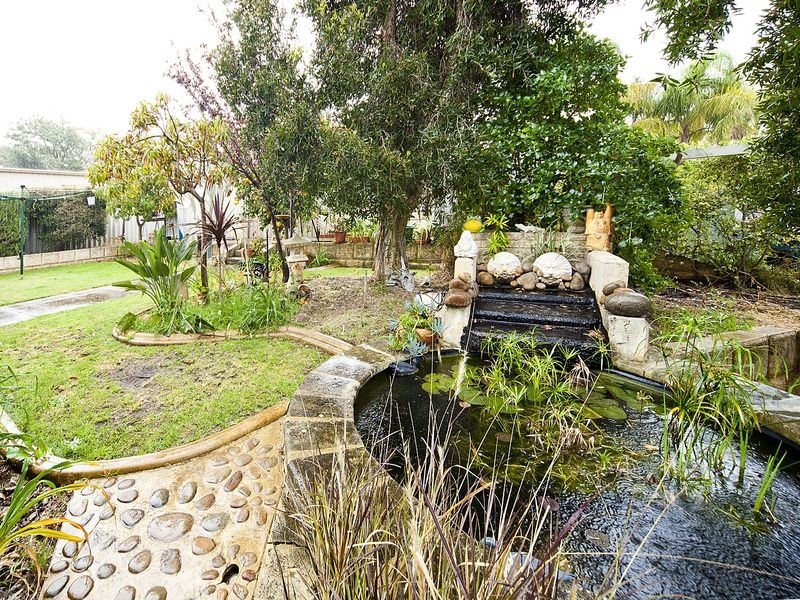 12 Desert Ash Place, Helena Valley WA 6056