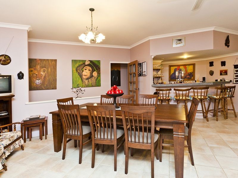 12 Desert Ash Place, Helena Valley WA 6056