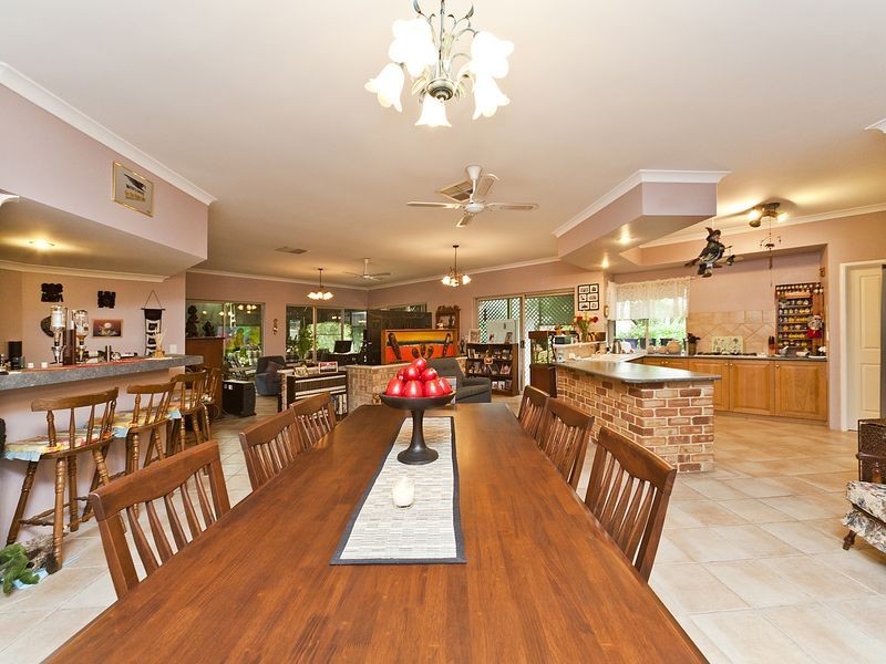 12 Desert Ash Place, Helena Valley WA 6056