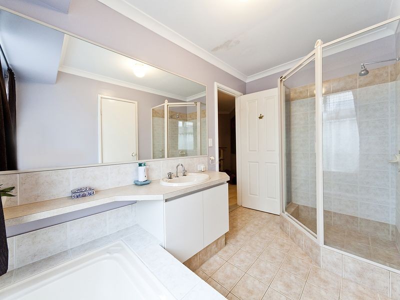 12 Desert Ash Place, Helena Valley WA 6056