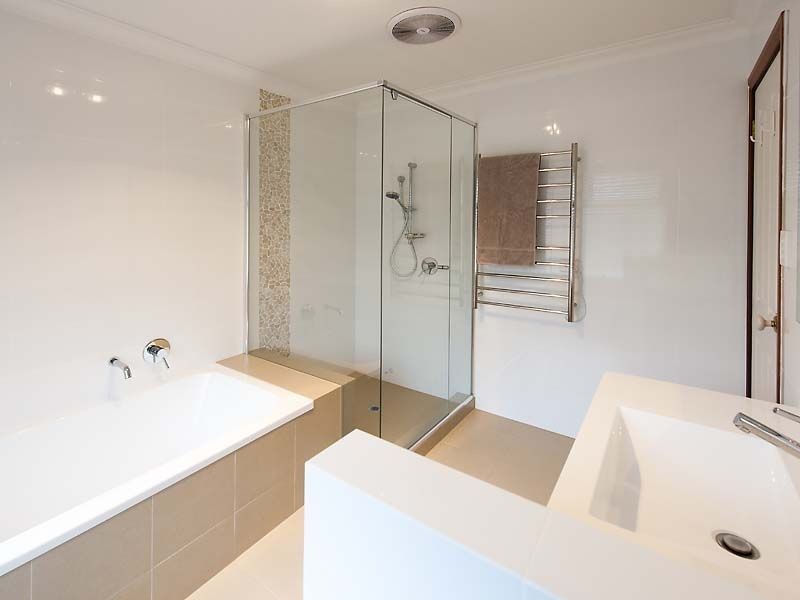 70 Lawnbrook Road East, Bickley WA 6076