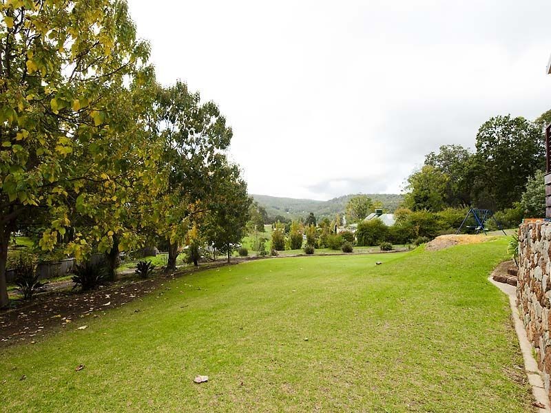 70 Lawnbrook Road East, Bickley WA 6076