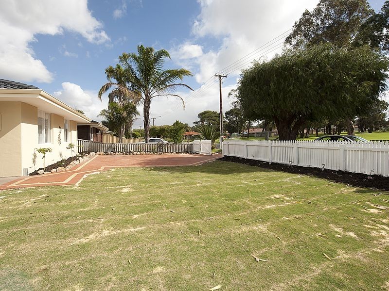 16 Bandalong Way, High Wycombe WA 6057