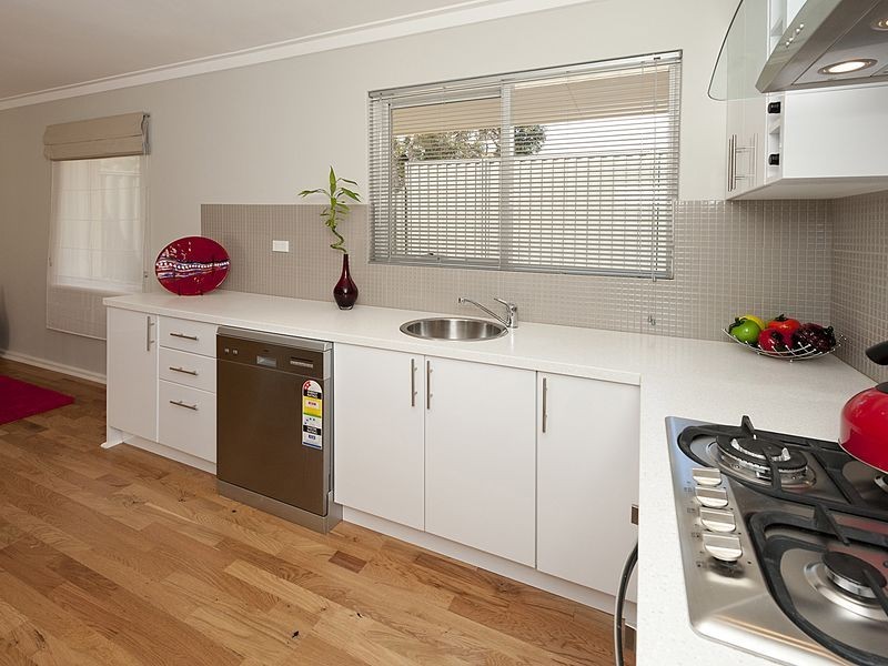 16 Bandalong Way, High Wycombe WA 6057