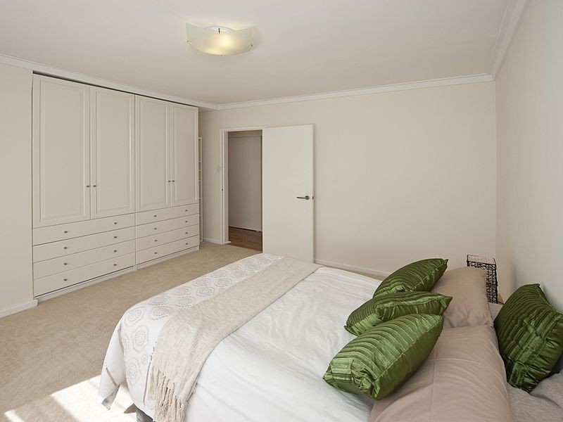 16 Bandalong Way, High Wycombe WA 6057