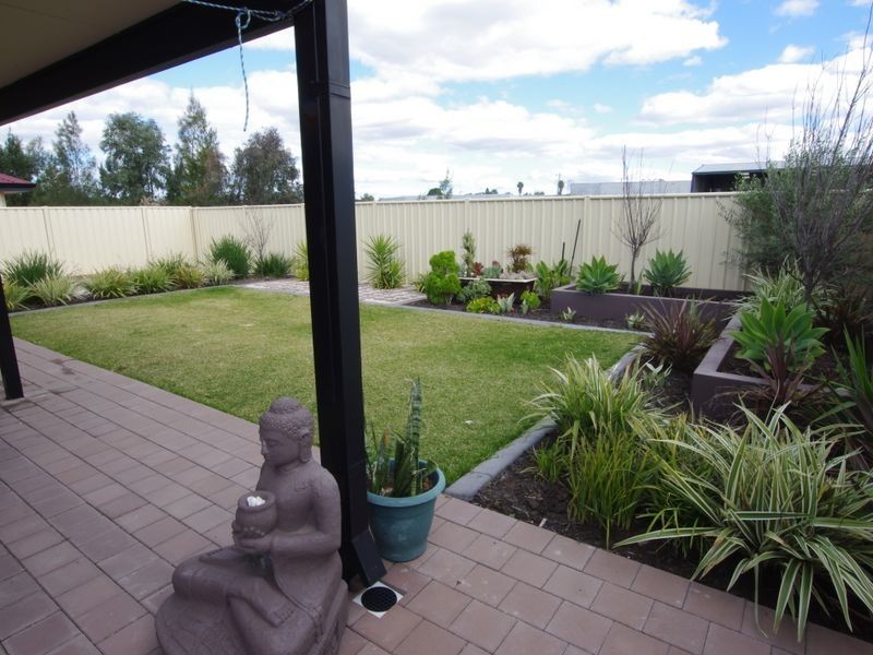 10 Mustang Court, High Wycombe WA 6057