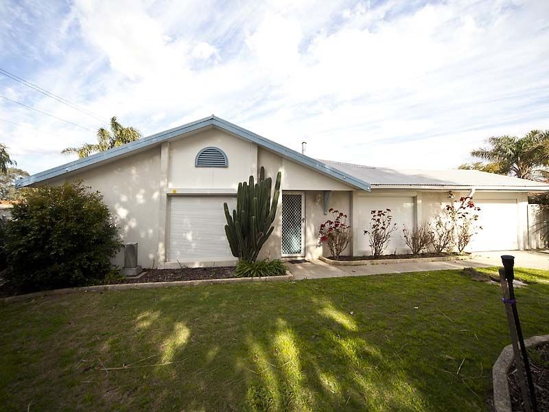 21 Koongee Cross, High Wycombe WA 6057