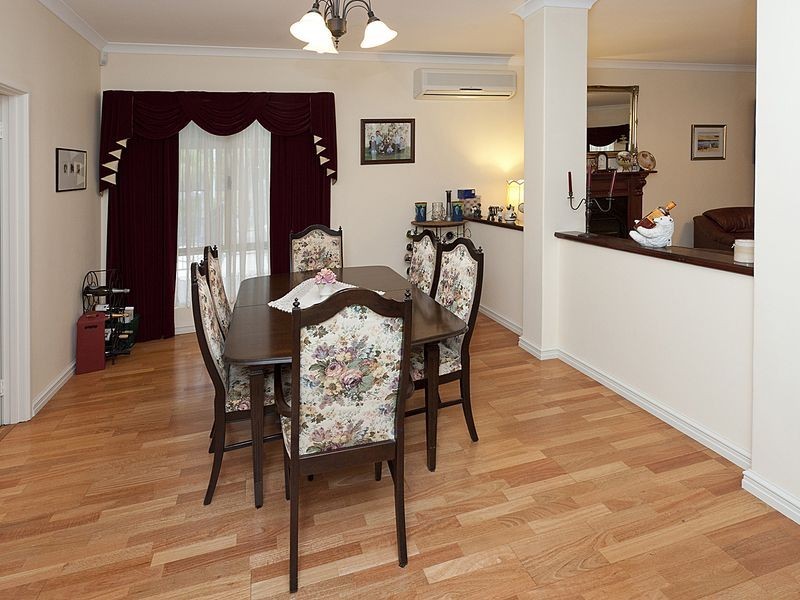 32 Balmoral Road, Gooseberry Hill WA 6076