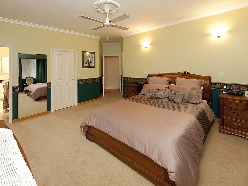 32 Balmoral Road, Gooseberry Hill WA 6076