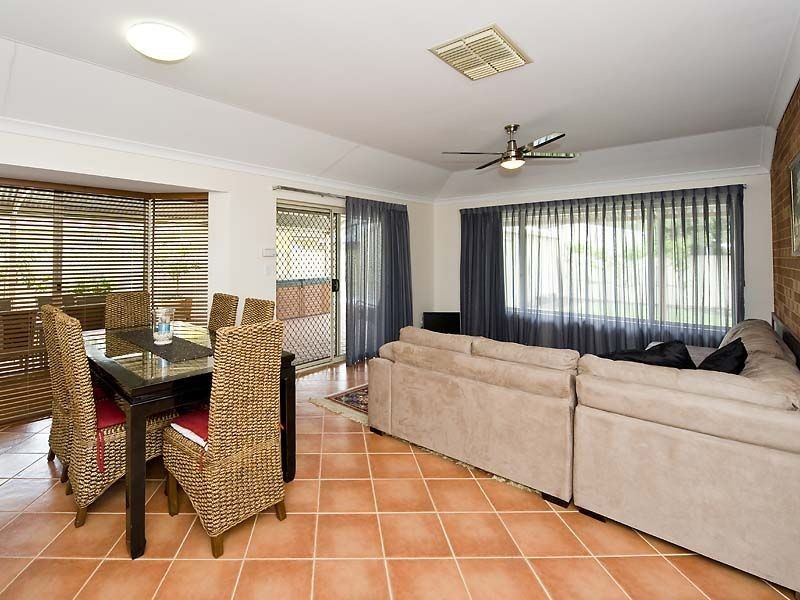 14 Feeney Gardens, High Wycombe WA 6057