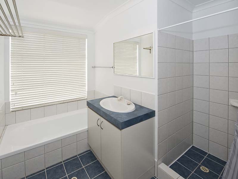 14 Feeney Gardens, High Wycombe WA 6057