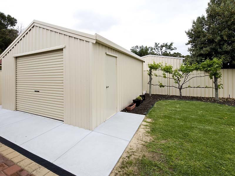 14 Feeney Gardens, High Wycombe WA 6057