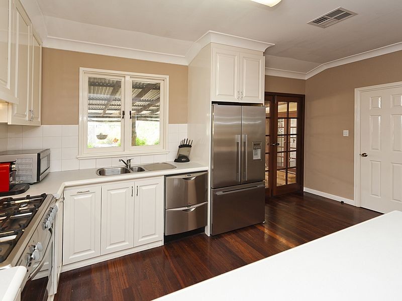 31 Mason Road, Kalamunda WA 6076