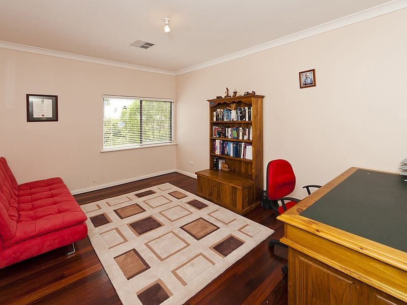 31 Mason Road, Kalamunda WA 6076