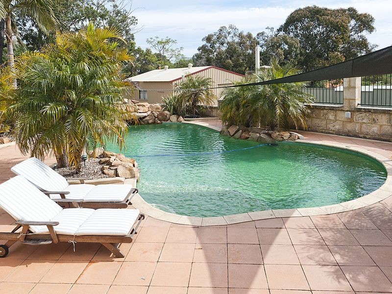 31 Mason Road, Kalamunda WA 6076