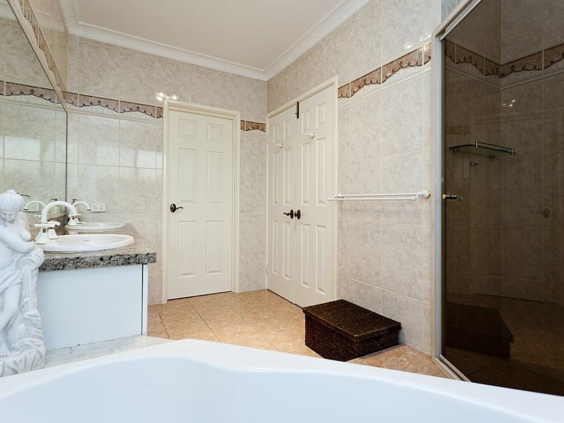 33 Elmore Way, High Wycombe WA 6057