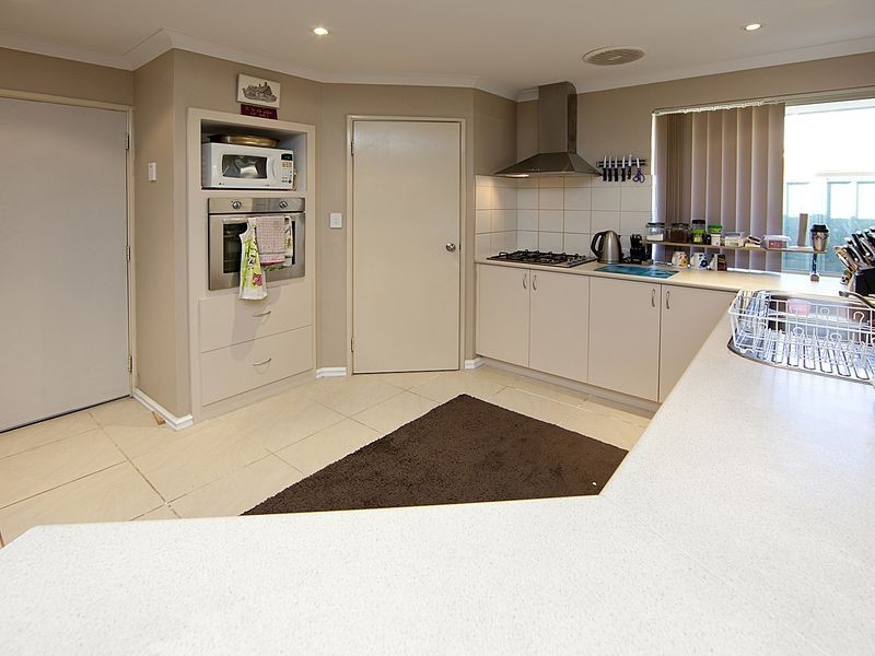 34 Warda Crescent, Forrestfield WA 6058