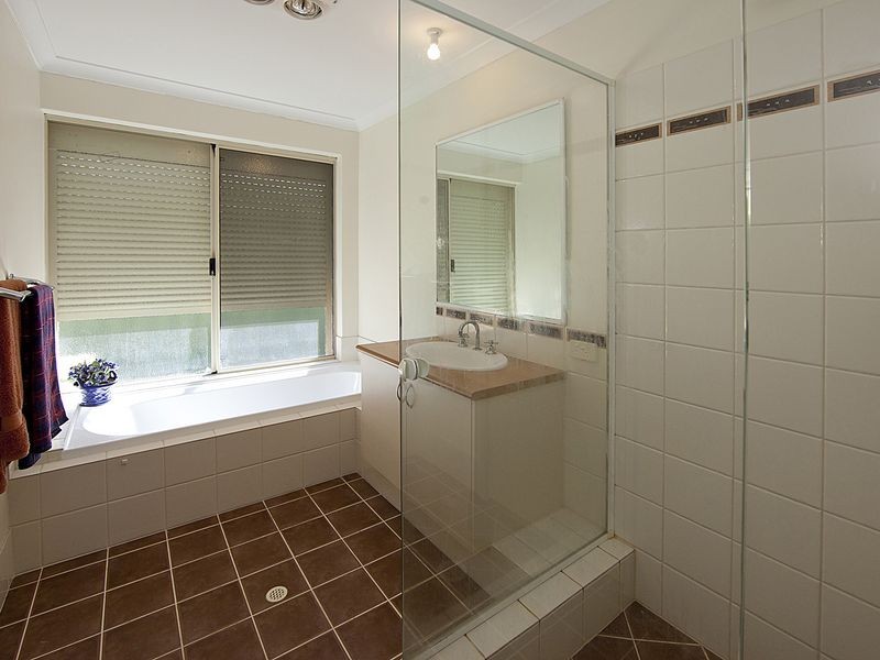 34 Warda Crescent, Forrestfield WA 6058