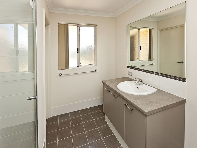 3/268 Adelaide Street, High Wycombe WA 6057