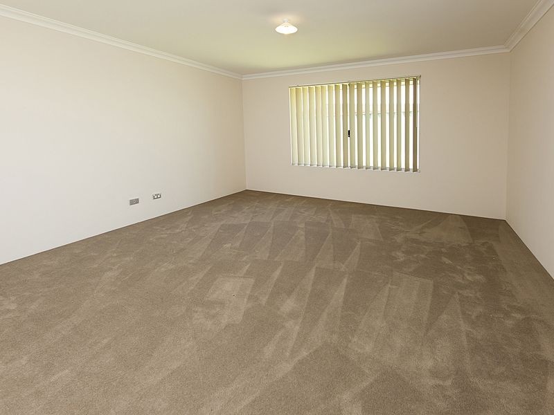 2/25 Teddington Loop, High Wycombe WA 6057