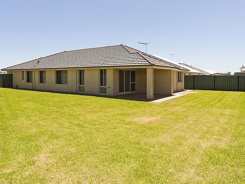 2/25 Teddington Loop, High Wycombe WA 6057