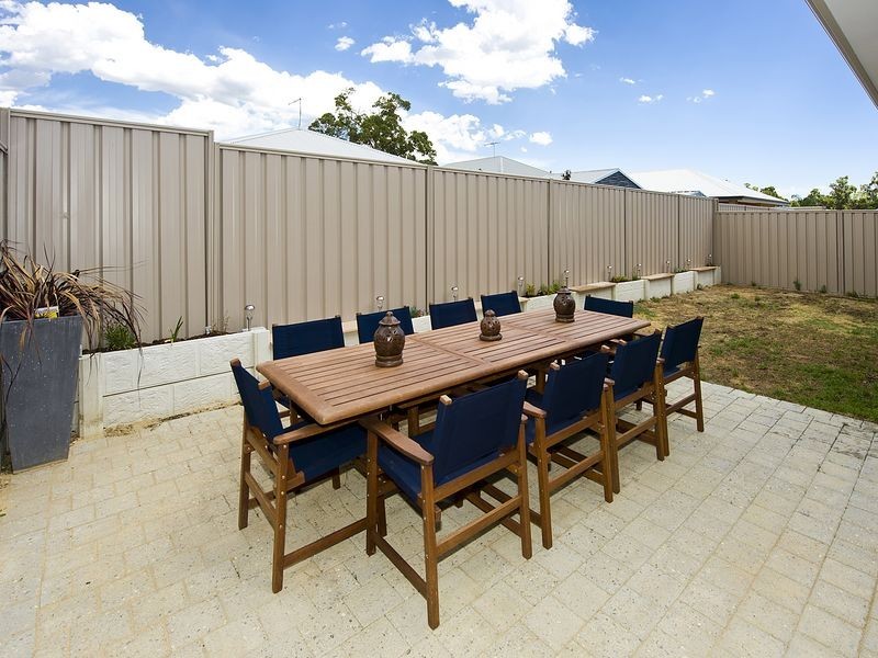 6/3 Kaoriki Court, Maida Vale WA 6057