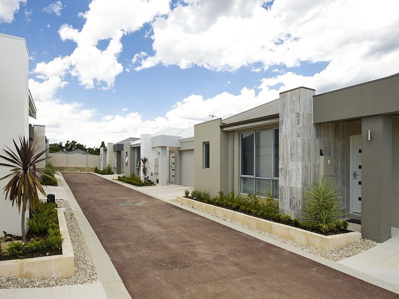 6/3 Kaoriki Court, Maida Vale WA 6057