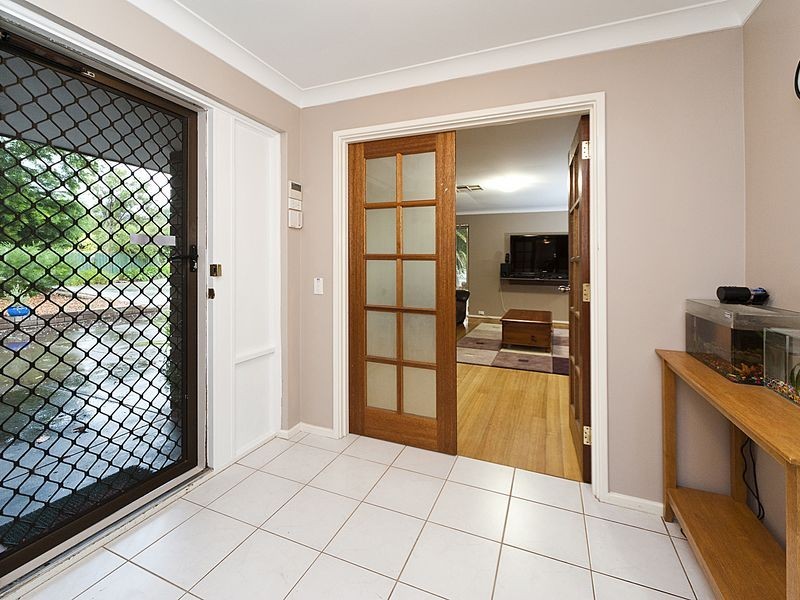 13 Barwon Street, Lesmurdie WA 6076