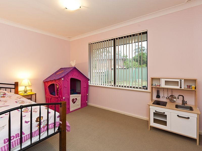 13 Barwon Street, Lesmurdie WA 6076