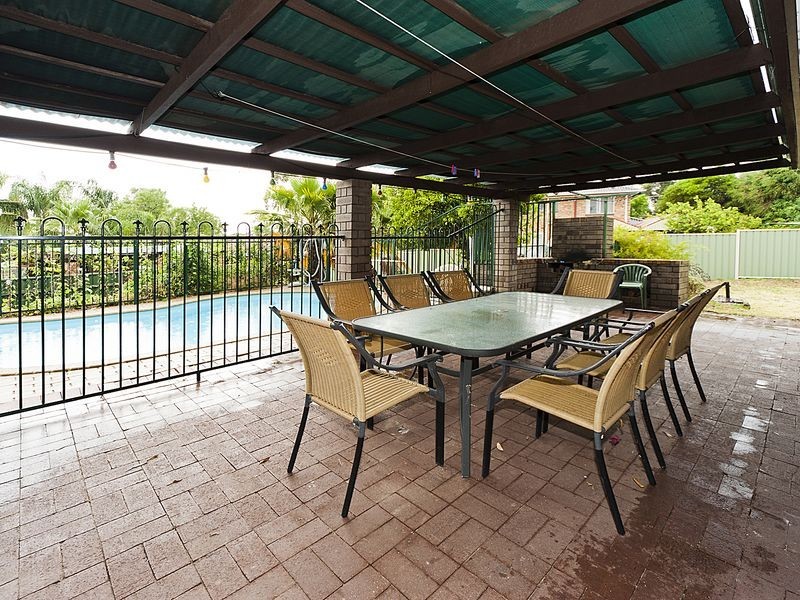 13 Barwon Street, Lesmurdie WA 6076