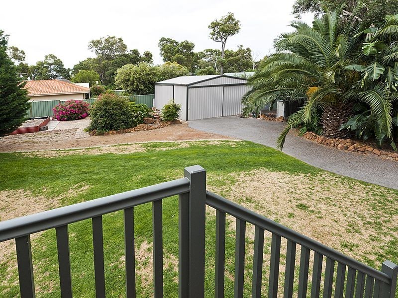 5 Guppy Road, Kalamunda WA 6076