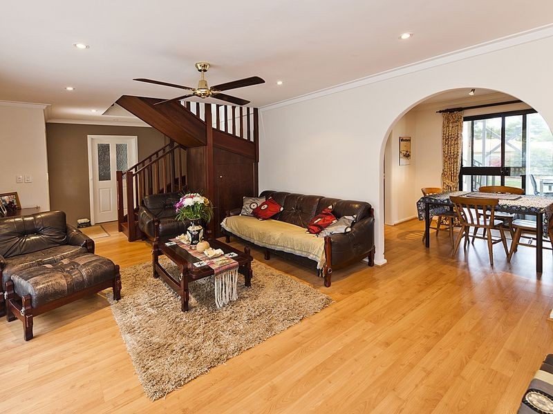 5 Guppy Road, Kalamunda WA 6076