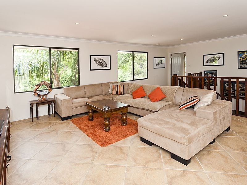 5 Guppy Road, Kalamunda WA 6076