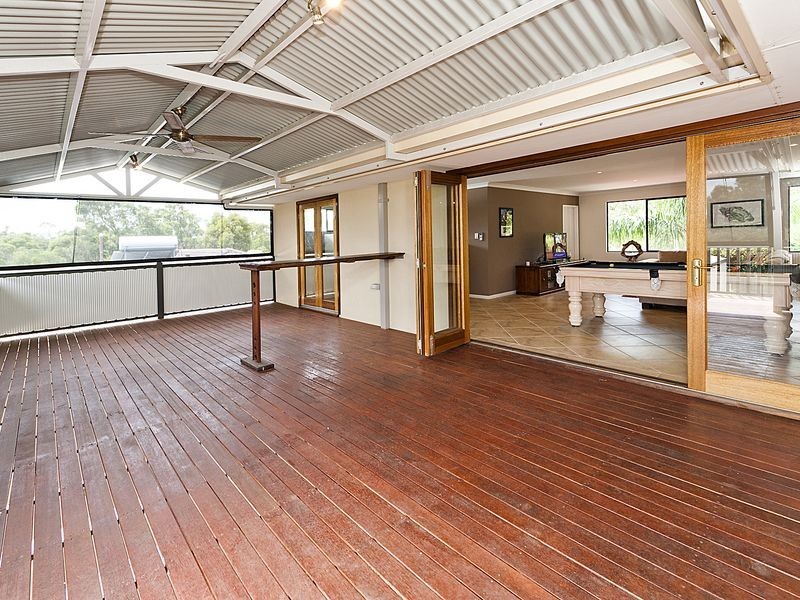 5 Guppy Road, Kalamunda WA 6076