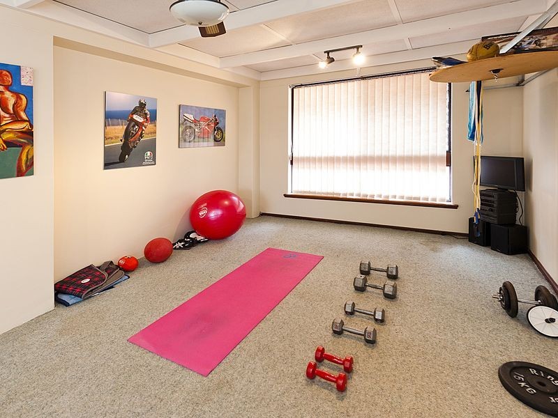 5 Guppy Road, Kalamunda WA 6076