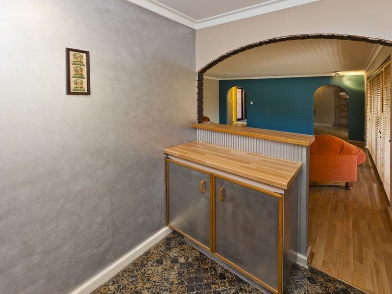 55 Watsonia Road, Gooseberry Hill WA 6076